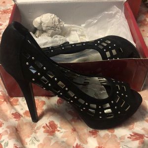 Size 7 evening black high heels
